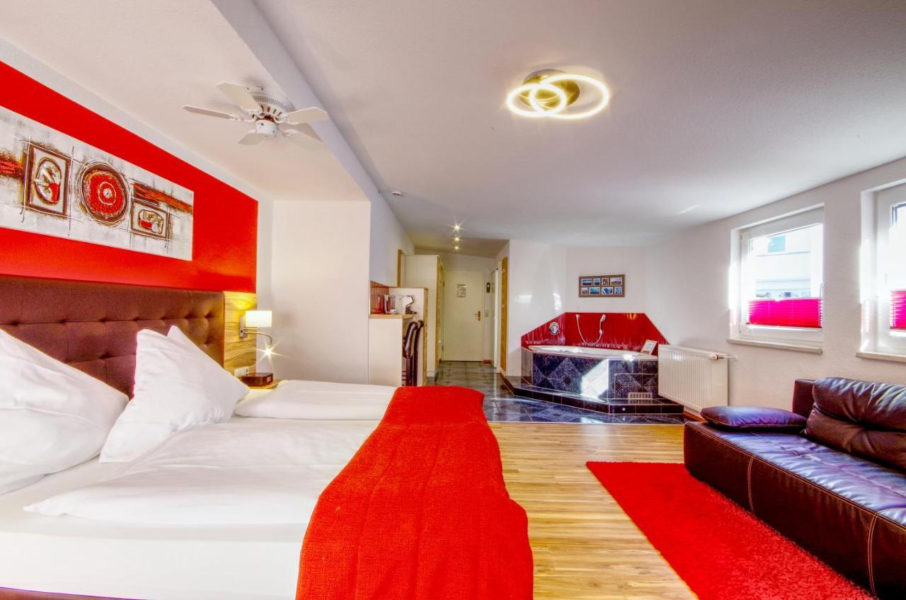 Groß-Umstadt Hotel Jakob מראה חיצוני תמונה