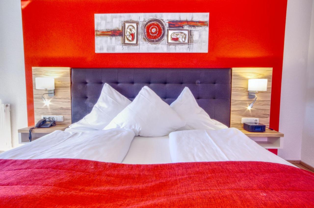 Groß-Umstadt Hotel Jakob מראה חיצוני תמונה
