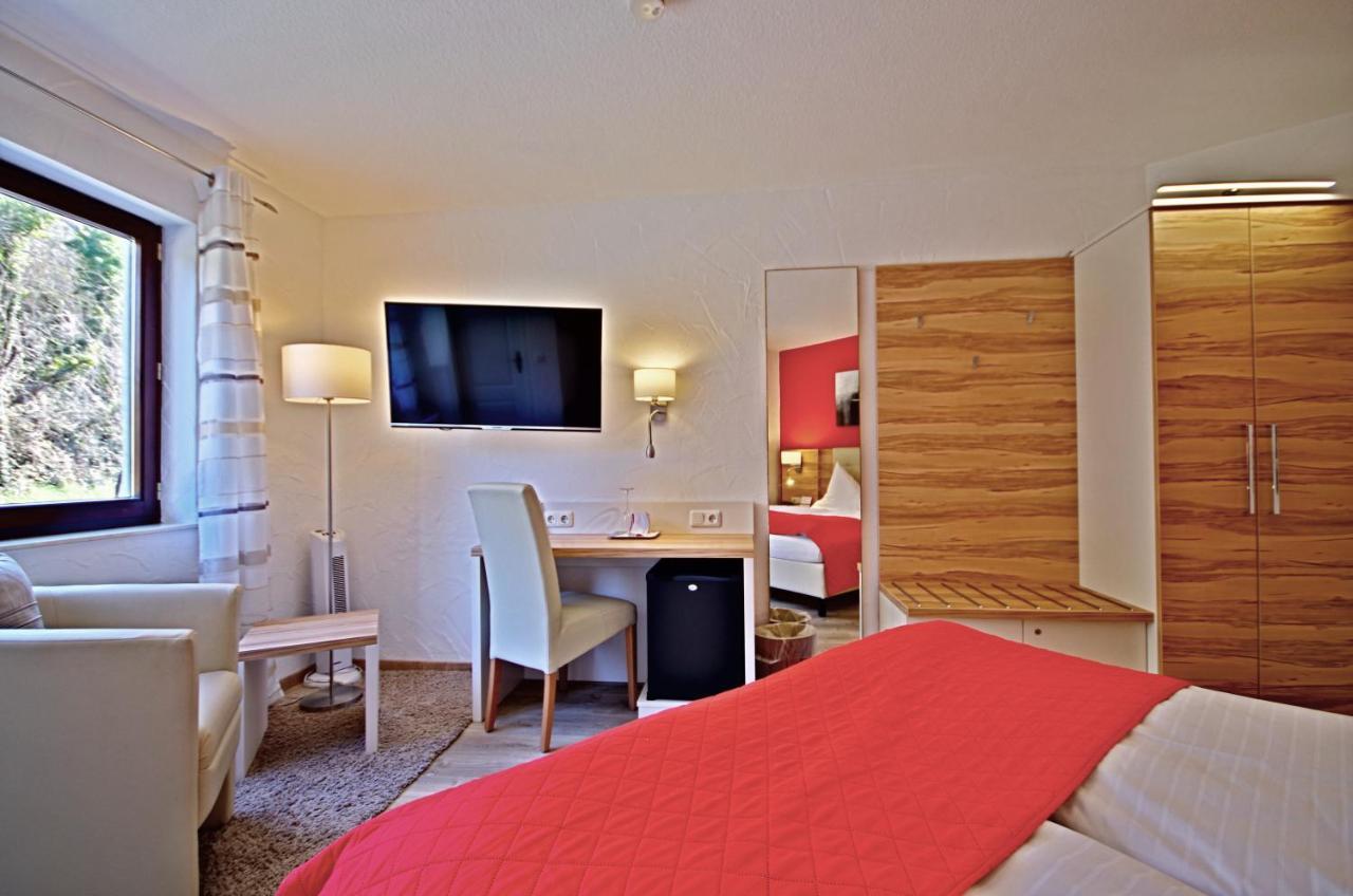 Groß-Umstadt Hotel Jakob מראה חיצוני תמונה