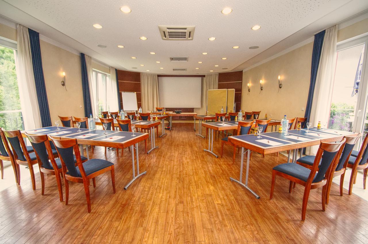 Groß-Umstadt Hotel Jakob מראה חיצוני תמונה