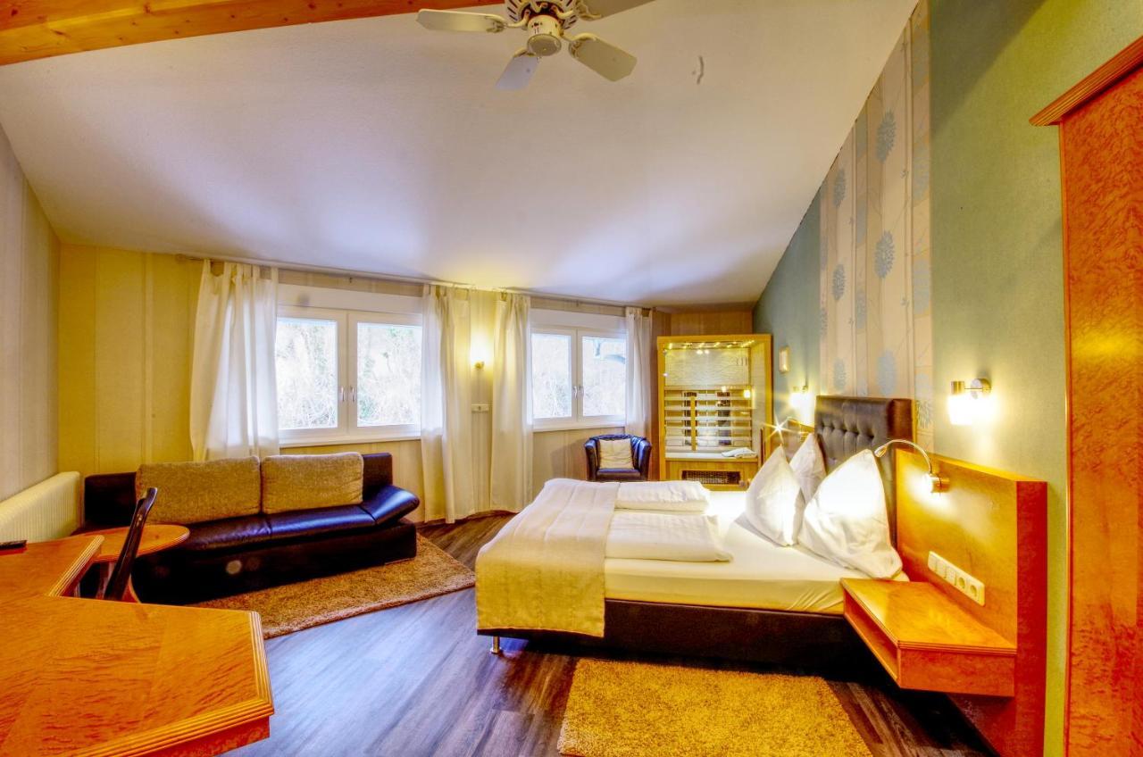 Groß-Umstadt Hotel Jakob מראה חיצוני תמונה