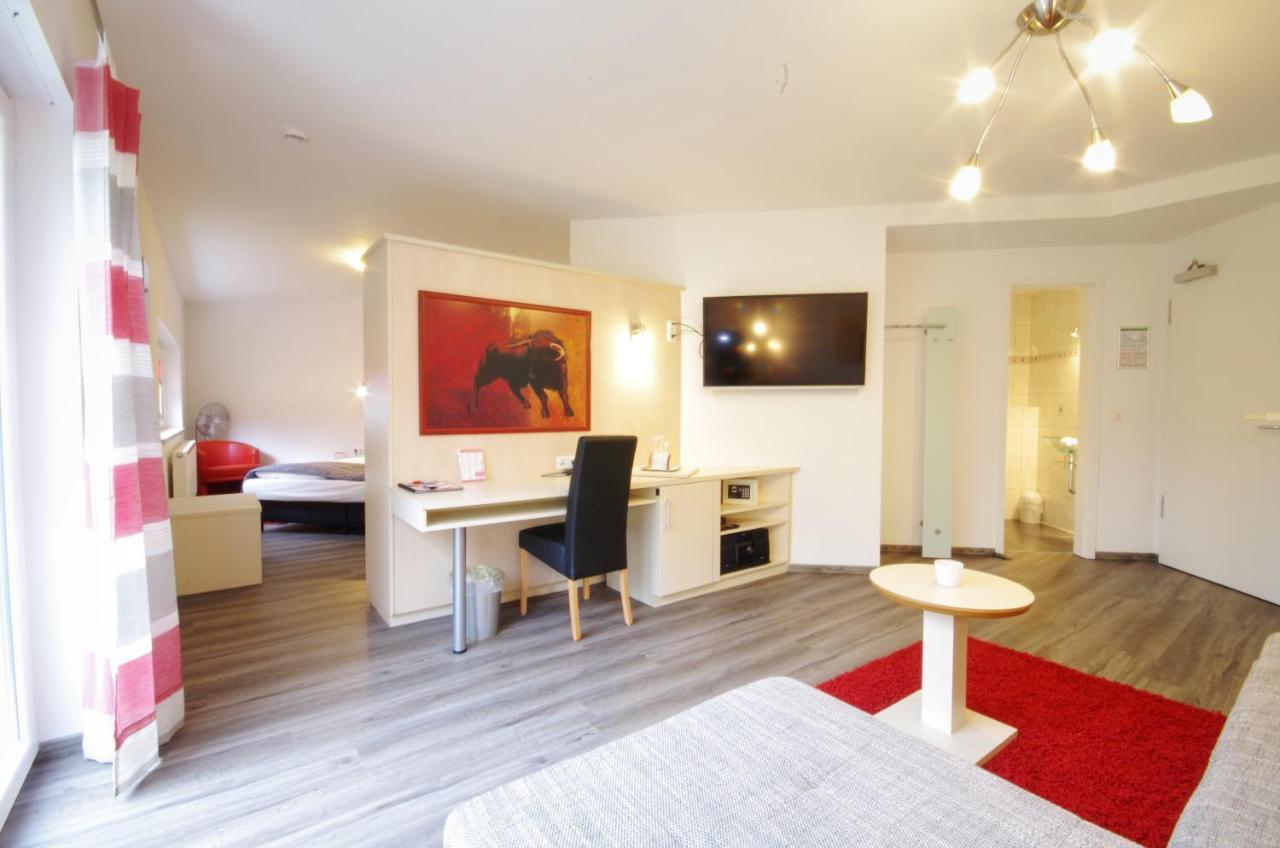 Groß-Umstadt Hotel Jakob מראה חיצוני תמונה