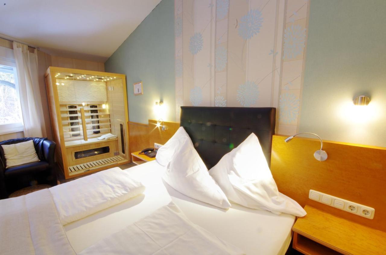 Groß-Umstadt Hotel Jakob מראה חיצוני תמונה