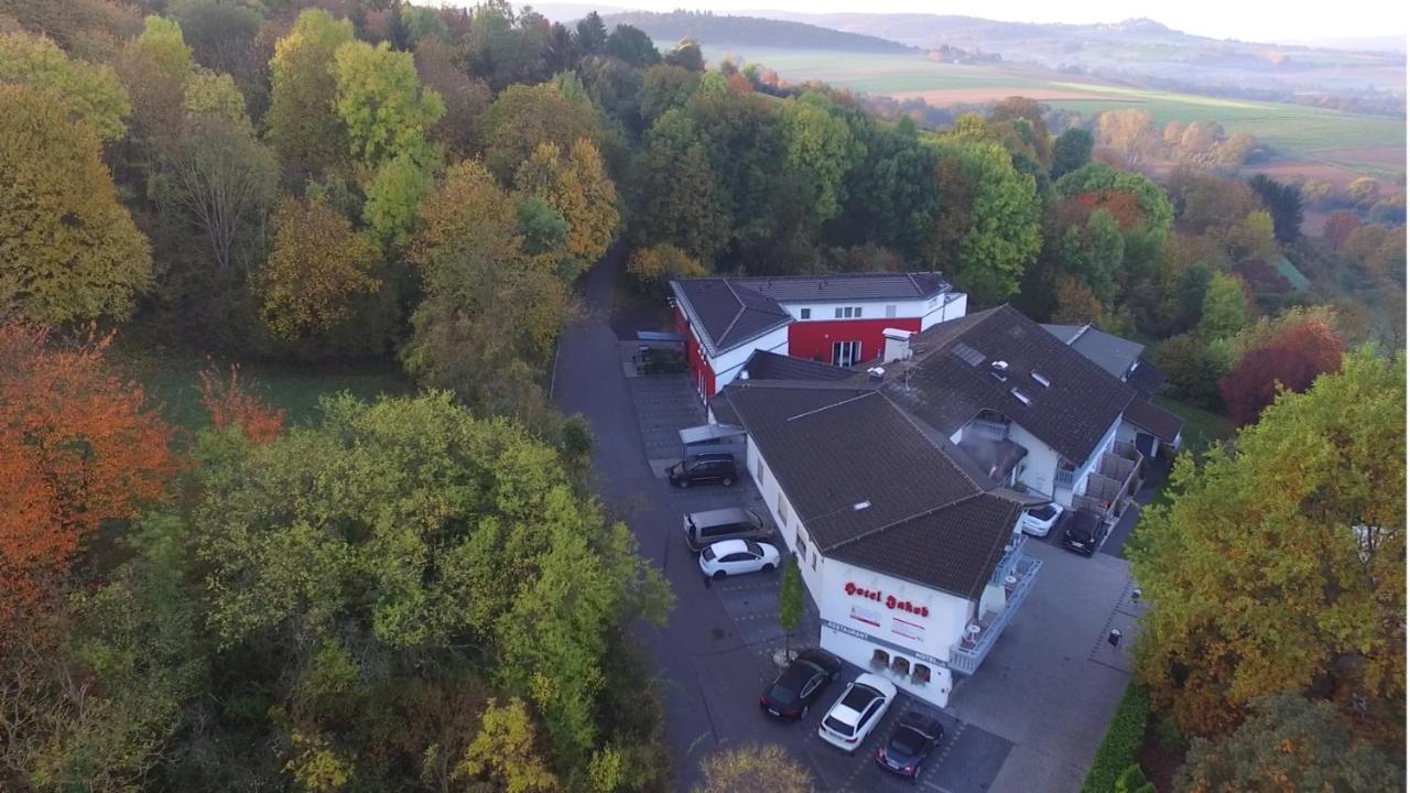 Groß-Umstadt Hotel Jakob מראה חיצוני תמונה